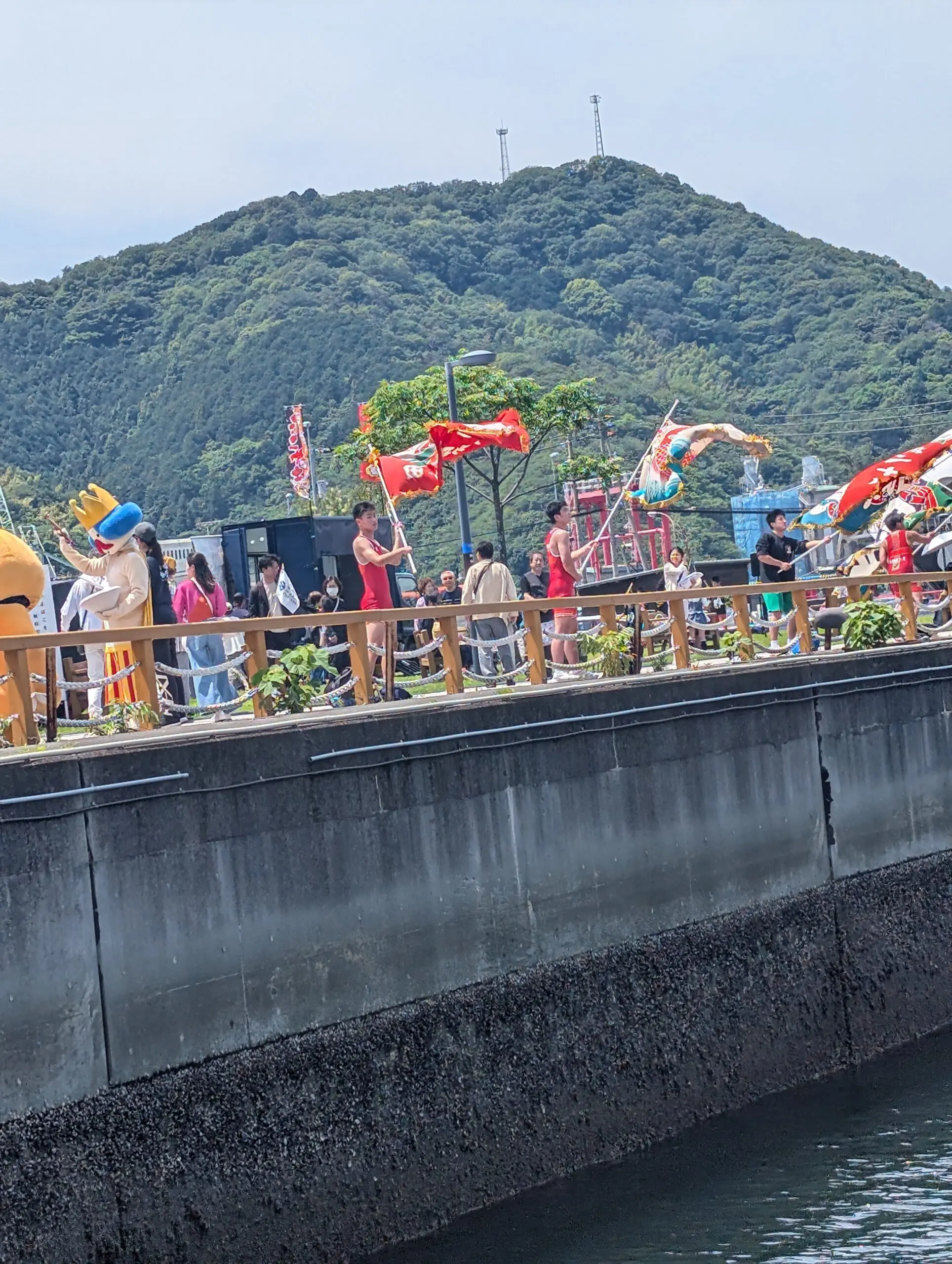 Japanese love to welcome ships to ports with local dance and songs