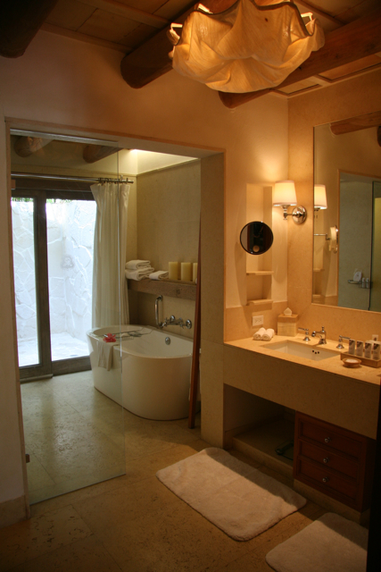 St_Regis_Punta_Mita_bath