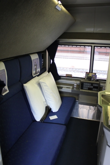 amtrak-bedroom-seating