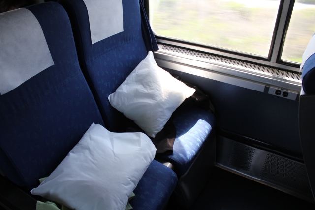 coach-seats-amtrak