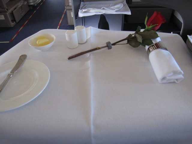 Lufthansa_First_table_set