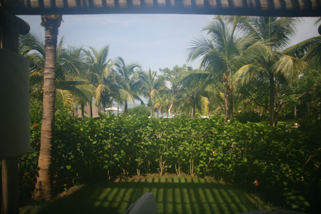 St_Regis_Punta_Mita_patio