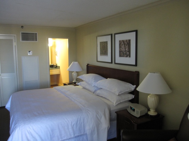 NOLA_Sheraton_bedroom