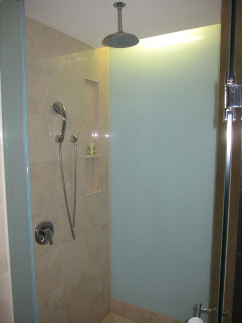 Westin_SYD_shower