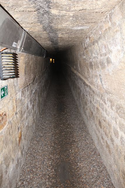 catacomb-tunnel