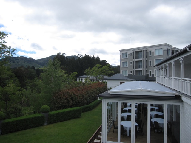 Hilton_Taupo_rear