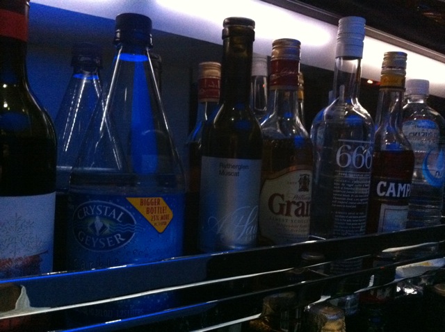 VA_Bar_liquors2