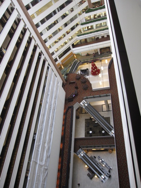 hyatt_indianapolis_atrium