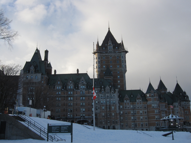 le_chateau_frontenac_outside