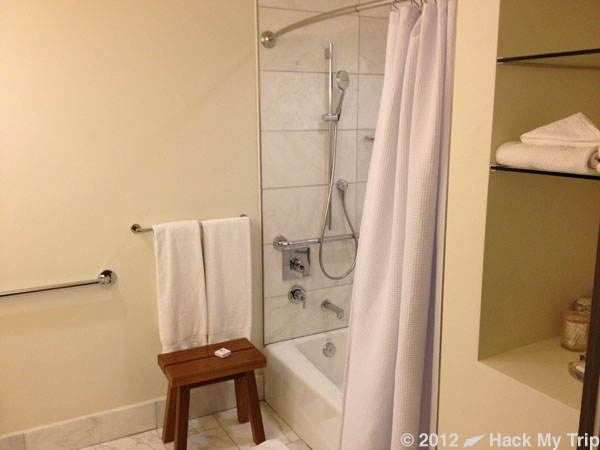 picture of hotel shower