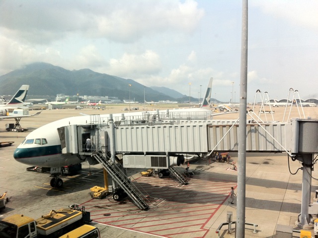 departing_hkg_cathay