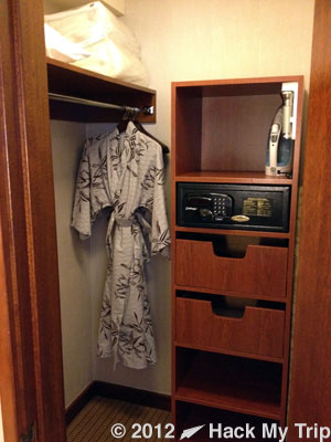 picture of hotel closet