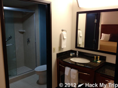 picture of hotel bathroom