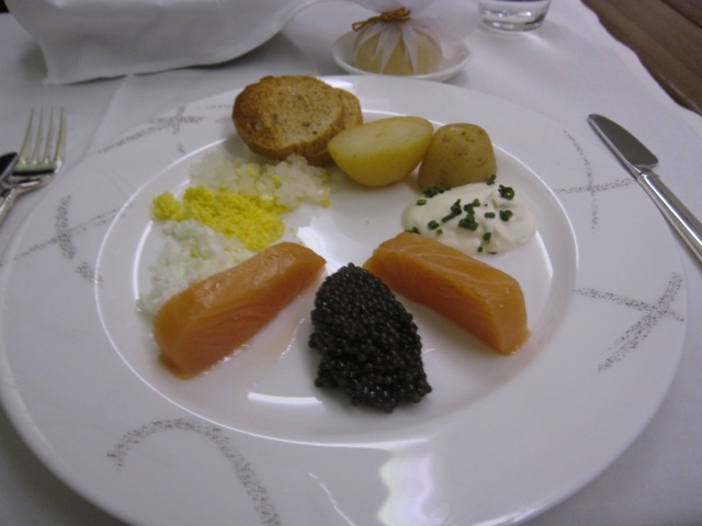 cathay_828_salmon_caviar