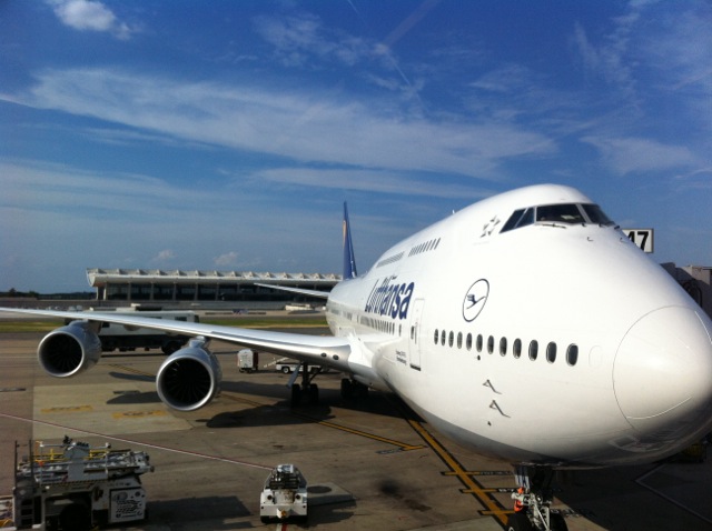 lufthansa-iad-748i-gate-view