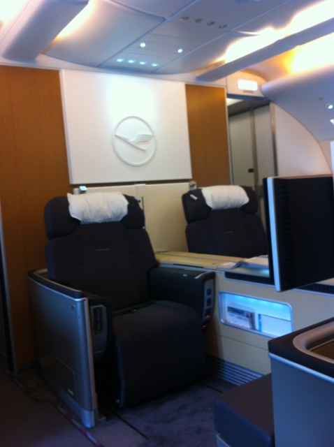 lufthansa-a380-first-cabin