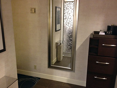 picture of hotel room mirror