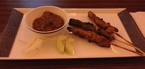 picture of soup, salad and chicken satay