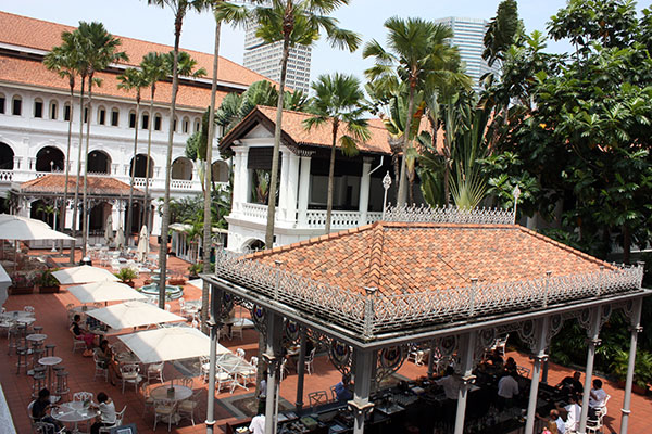 picture of interior hotel courtyard