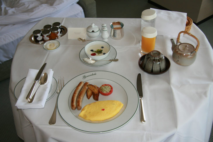 park-hyatt-tokyo-breakfast