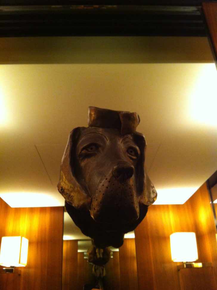 park-hyatt-tokyo-elevator-head-2