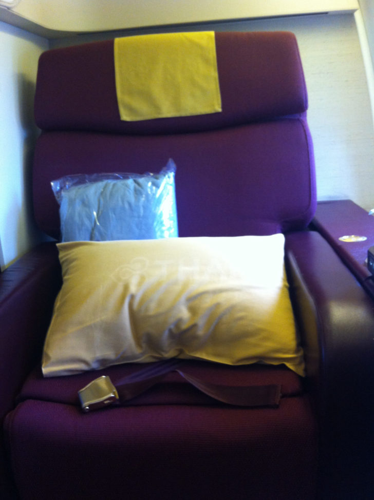 thai-77w-nrt-seat