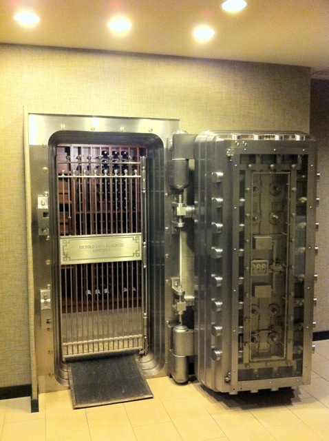 westin_minneapolis_wine_vault