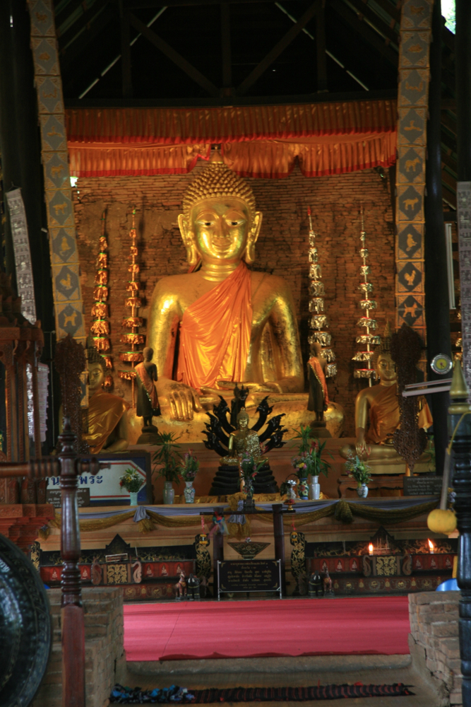 chiang-saen-buddhist-shrine