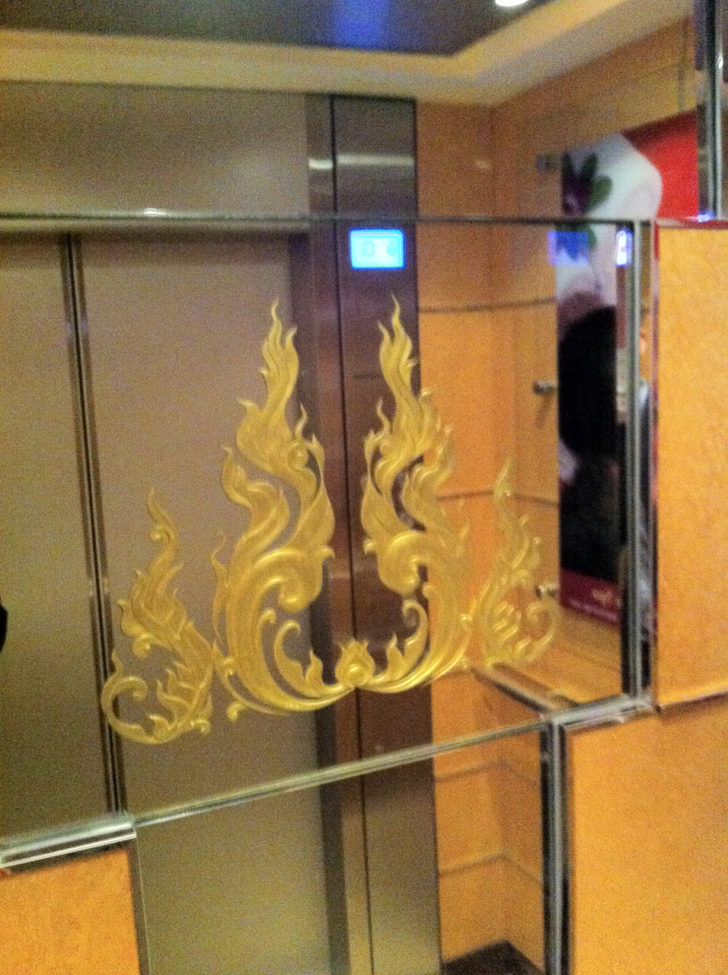 sheraton-bangkok-elevator