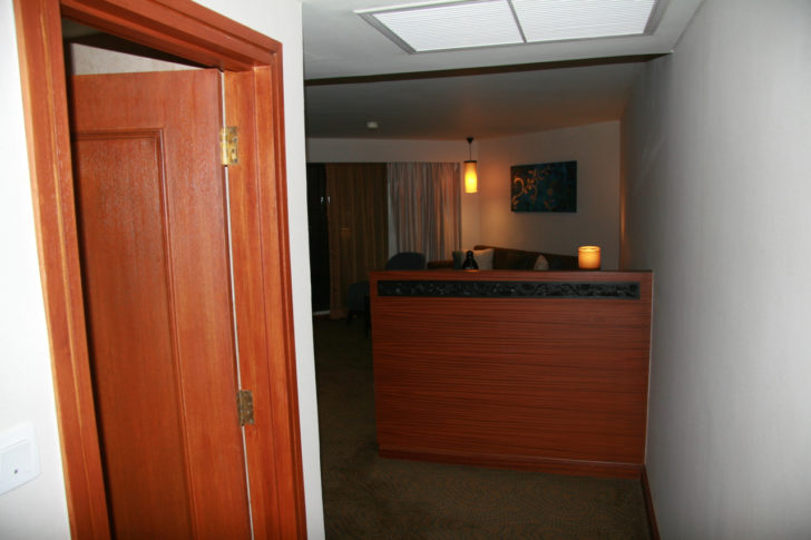 sheraton-bangkok-exec-suite-entry