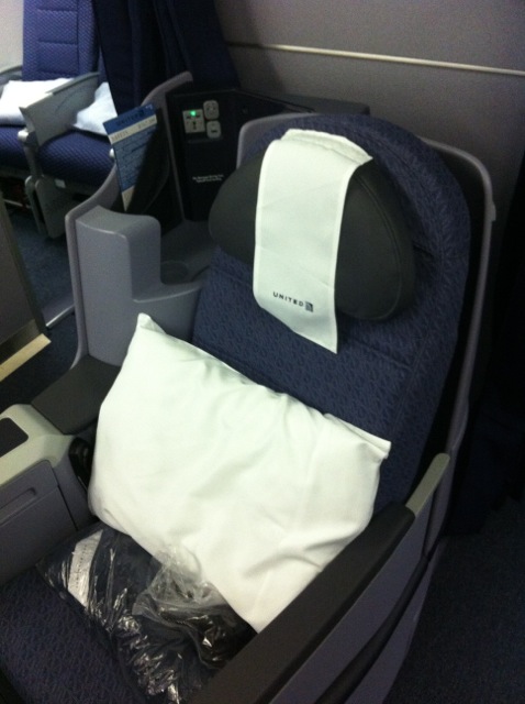 united-767-300-business-seat