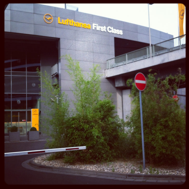 lufthansa-first-class-terminal-frame