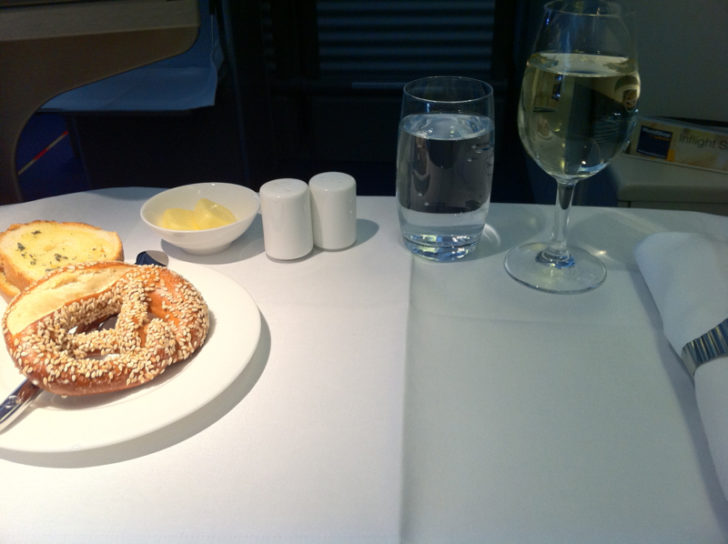 lufthansa-old747-place-setting