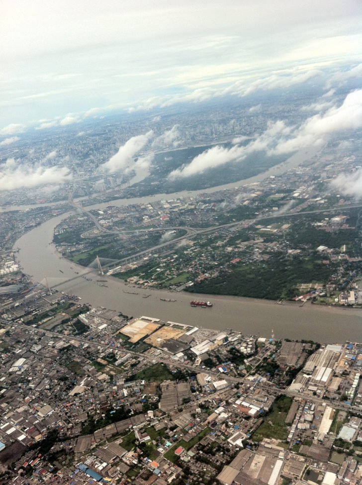 thai-airways-922-bangkok-river