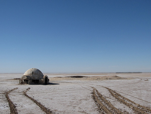 Credit to Rapid Travel Chai for this photo of the Star Wars set in Tunisia.