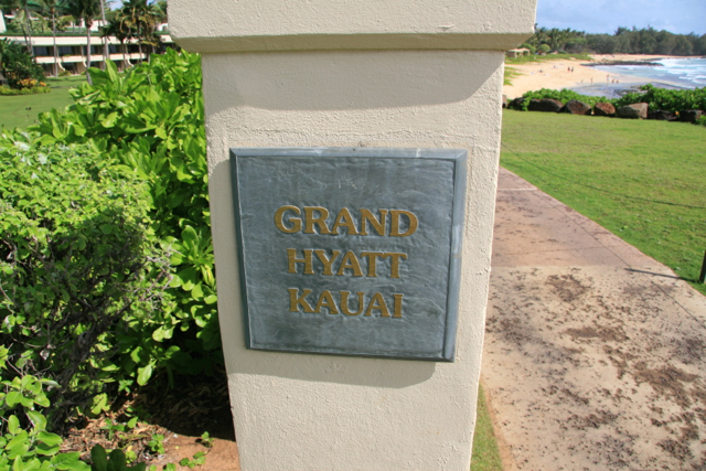 grand-hyatt-kauai-sign