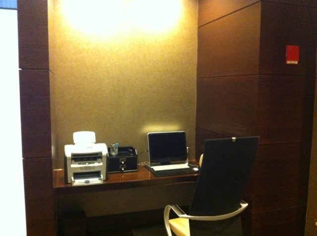 hr-ohare_reg_club-workstation