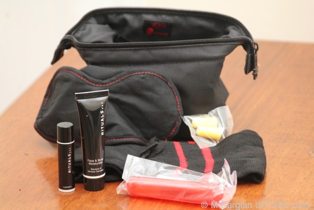 air-berlin-tumi-amenity-kit-3