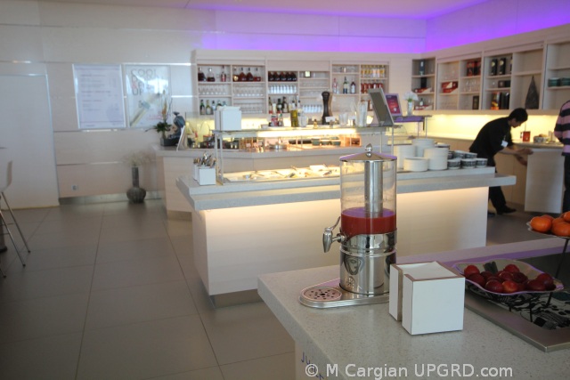 finnair-lounge-food3