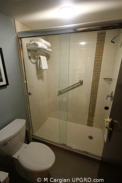 hyatt-place-shower