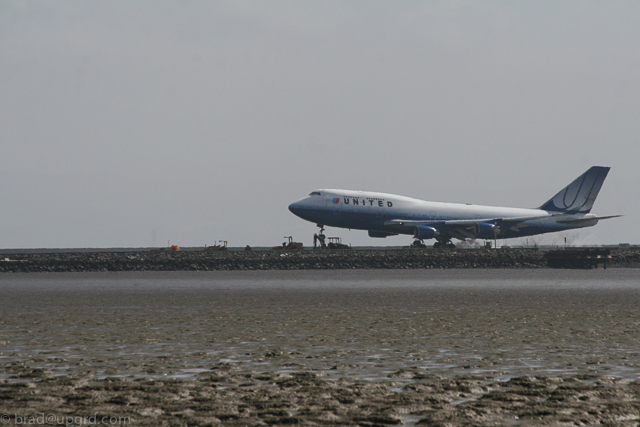 westin-san-francisco-airport-747-touchdown