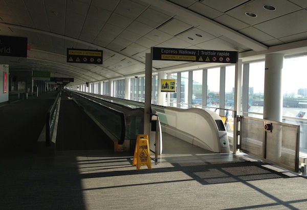 YYZ Travelator