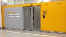 Review: Lufthansa Senator lounge at Washington Dulles