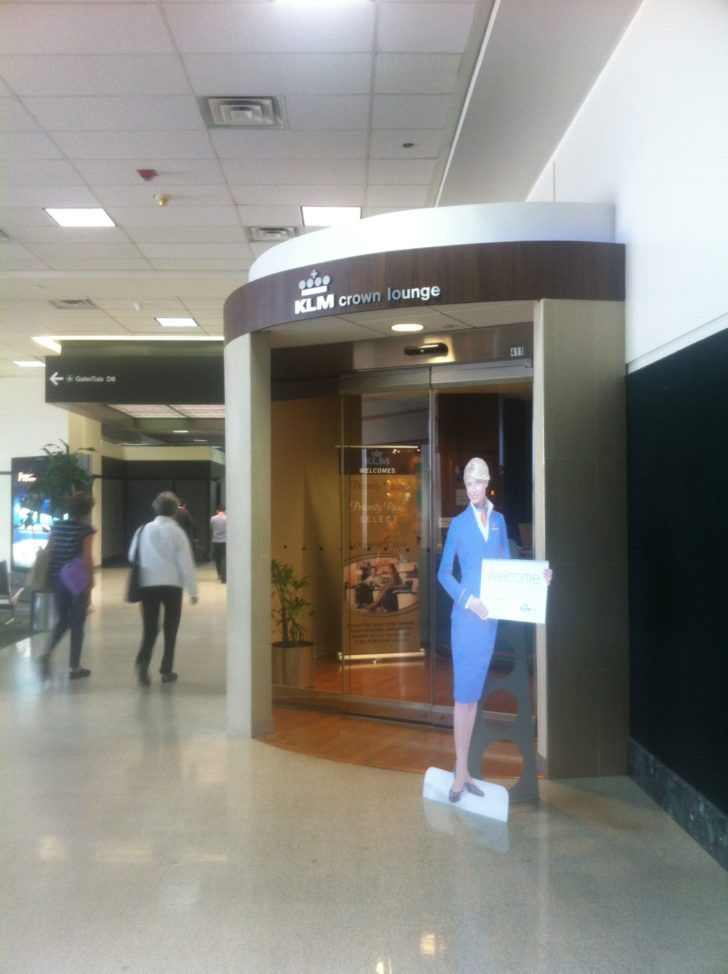 KLM Crown Lounge Entrance