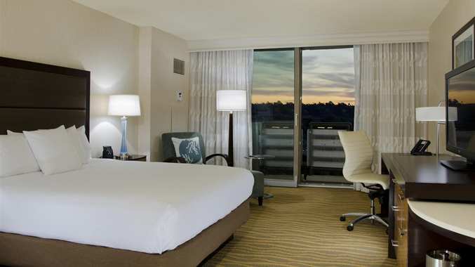 doubletree-mission-valley-room