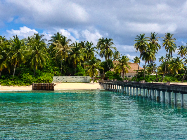 park-hyatt-maldives-dusk-jetty