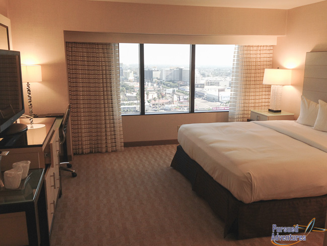 hilton-lax-room-1