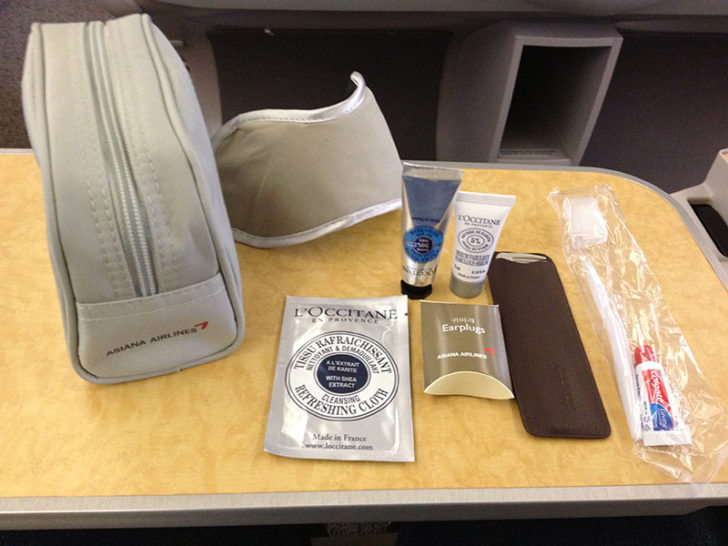 Asiana - business amenity kit