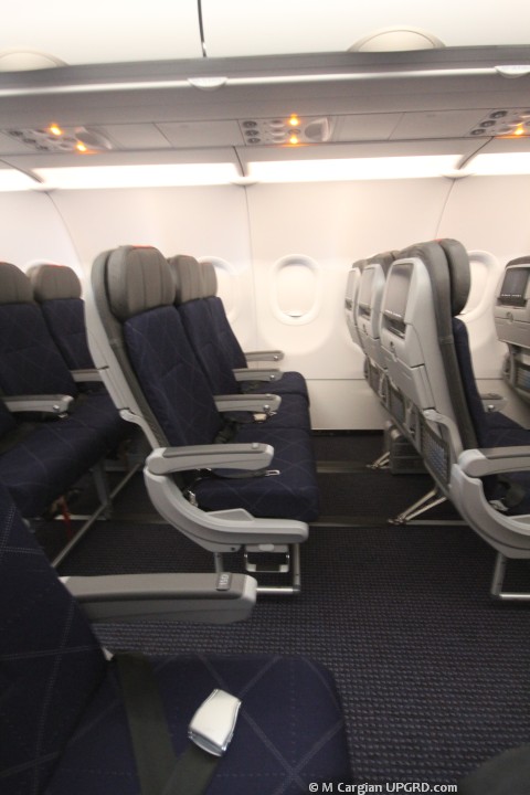 economy-leg-room