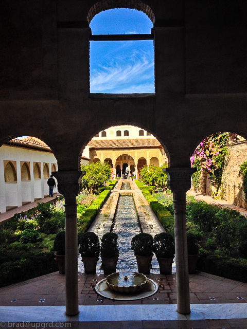 granada-alhambra-arches